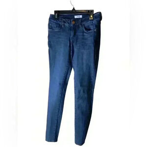 Kenzie Jeans Women's Size 25 Skinny Whiskers Stretch Straight Leg Blue Denim